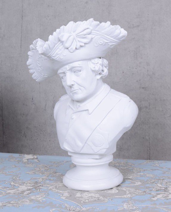 BUST FREDERIC CEL MARE- STATUETA  NOSTALGICA DIN RASINI