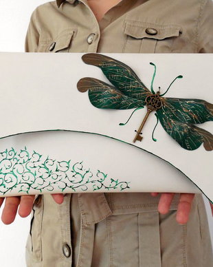 poseta plic handmade unicat din piele - Big Dragonfly