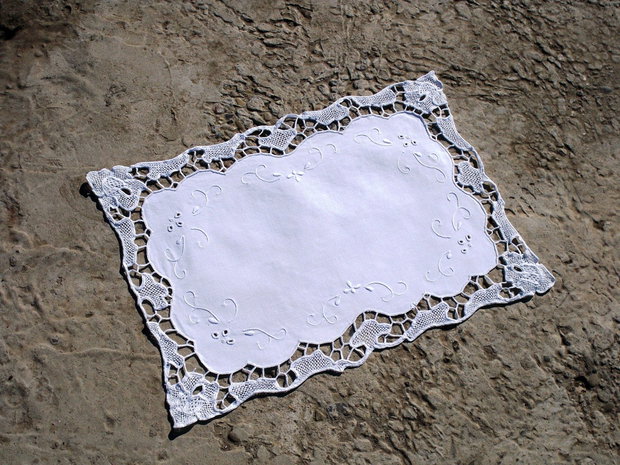 Broderie 1-639