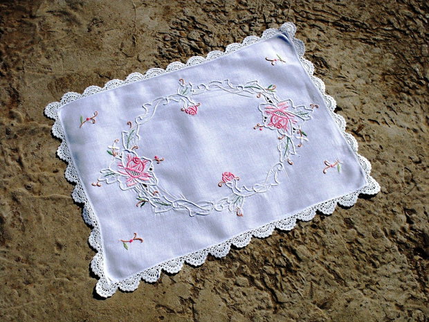 Broderie 1-661