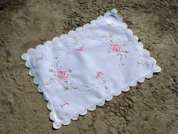 Broderie 1-661