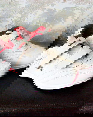 adidasi dama veer noi marimea 38