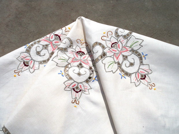 Broderie 1-667