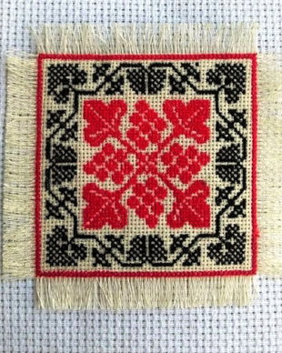 Ornament traditional romanesc