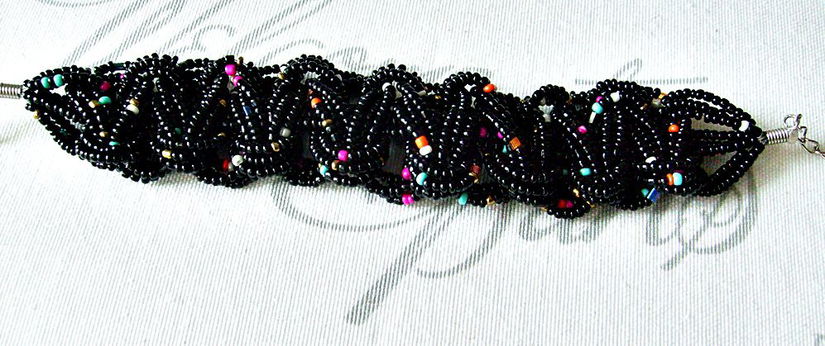 bratara impletita negru multicolor