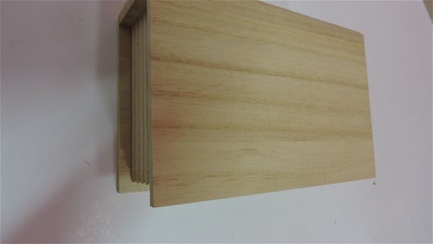 Cutie din lemn in forma de carte -19.5 x 12.5 x 7cm