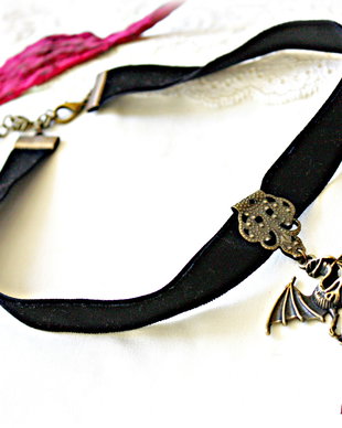 Colier choker negru cu dragon si cercei