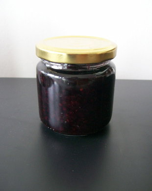 DULCEATA DE MURE CU STEVIE SI ZAHAR BRUN