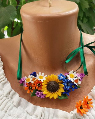 Set colier şi cercei cu floricele de vară