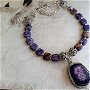 Colier din pietre patrate de jasper regalit purple, lant din zamac argintat mat si pandant quartz solar in rama argintata