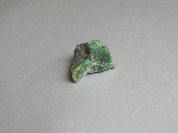 Specimen Tsavorite cu Tanzanite (3.9)