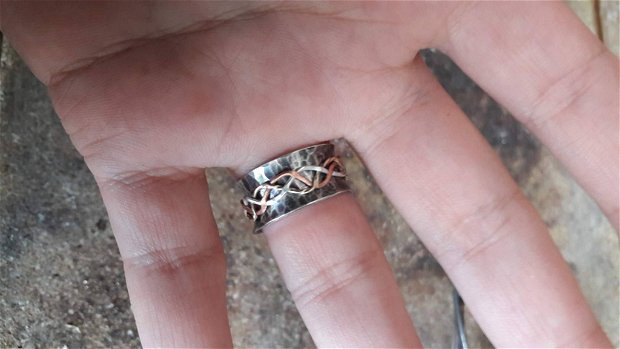Spinner Ring din argint 925 partial oxidat, cupru, goldfilled si ametist