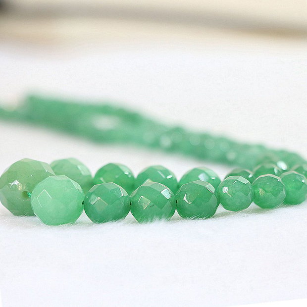 Colier green emerald