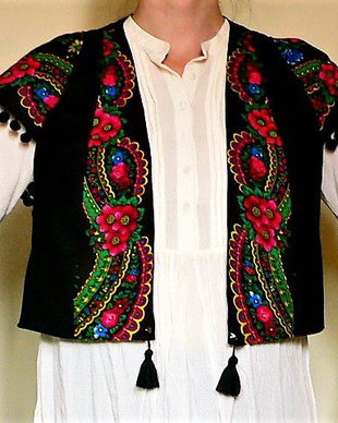Vesta cu model floral