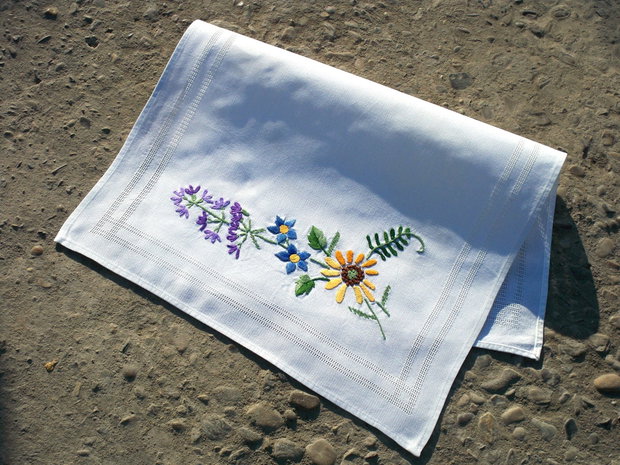 Broderie cu flori