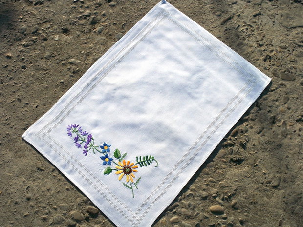 Broderie cu flori