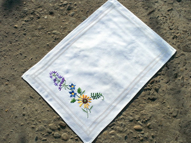 Broderie cu flori