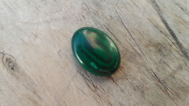 Cabochon malachit, 25x18 mm - model 3