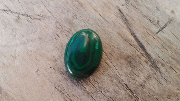 Cabochon malachit, 25x18 mm - model 3