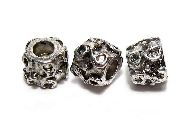Margele din metal, argintiu antichizat, 7x8.5 mm