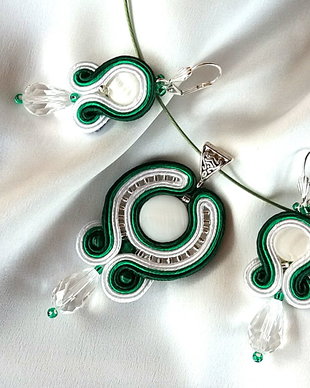 Set soutache verde cu sidef și cristale