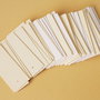 50 etichete alb / ivory, carton elegant, perlat