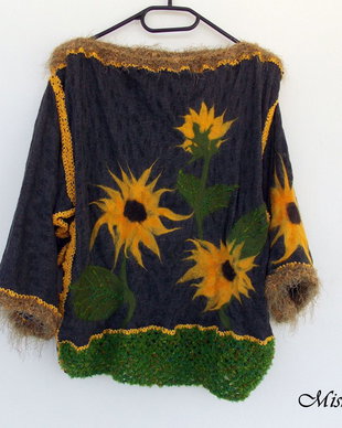 Bluza din tricot cu Floarea Soarelui impaslita