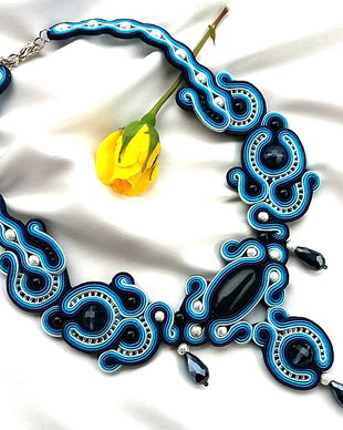 Colier soutache statement