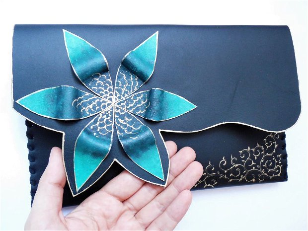 poseta plic handmade unicat din piele - Turquoise flower