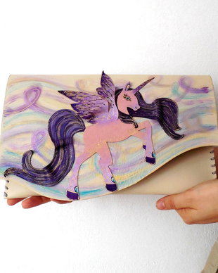 Poseta plic handmade unicat din piele naturala -Gentle Unicorn