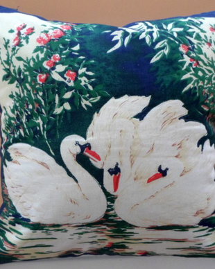 pernuta ornament cu lebede