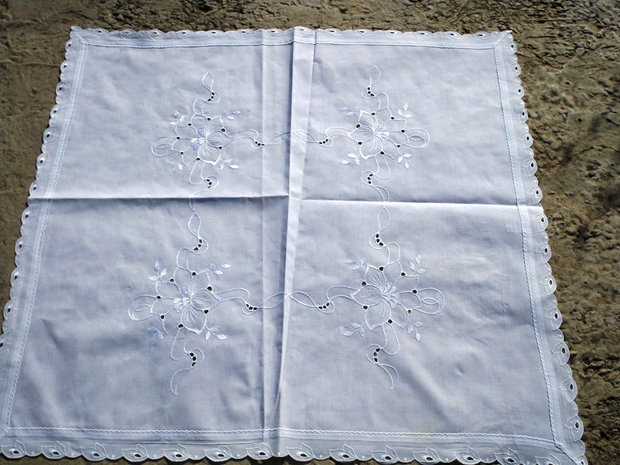 Broderie60