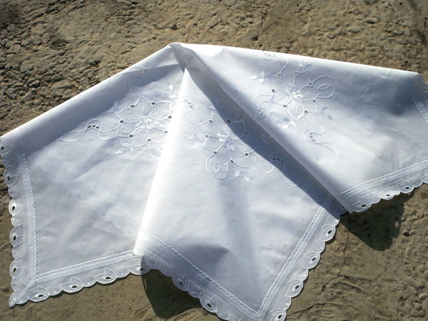 Broderie60