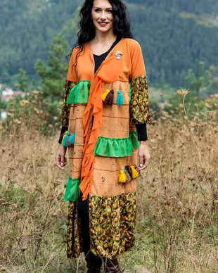 jacheta vintage,boho chic ,cu ciucuri  si  volane