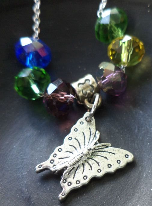 Colier din cristale fatetate si medalion fluture/bijuterii pentru copii - butterfly