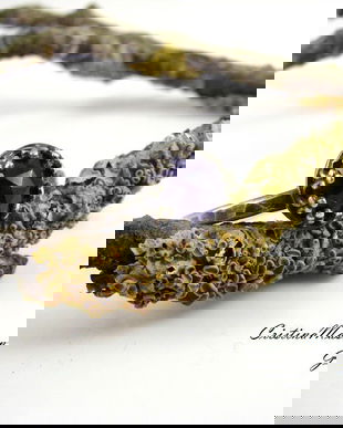 Inel din argint 925, partial oxidat, cu textura de ciocan si cabochon de radacina de safir