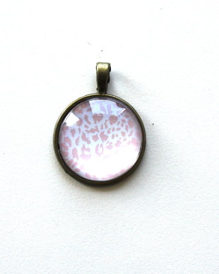 Pandativ bronz antic si cabochon sticla , animal print