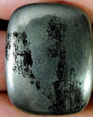 9802 - Cabochon, apache gold sau "aurul nebunilor", pirita in magnetit, 29x23x5mm
