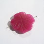 Pandant gravat manual floare siclam din jad aprox 6x31 mm