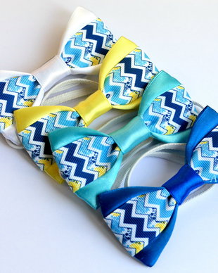 Mini papion cu model geometric
