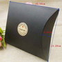9837 - (5b) Cutie carton, forma pernita, negru mat