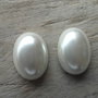 Cabochon perlute semigaurite, 18x13 mm (2 buc)