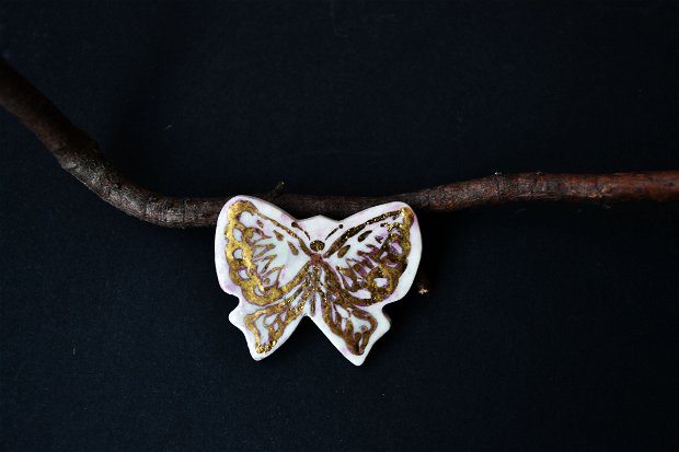brosa-fluture din portelan pictat cu aur lichid - FALL