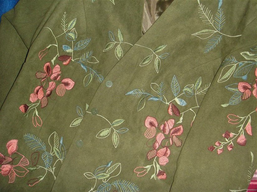 Jacheta fina, sacou, verde kaki, cu broderii florale colorate
