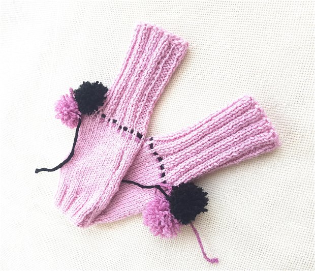 Manusi tricote de culoare lila