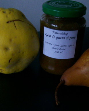 Gem de gutui si pere cu stevie dulce