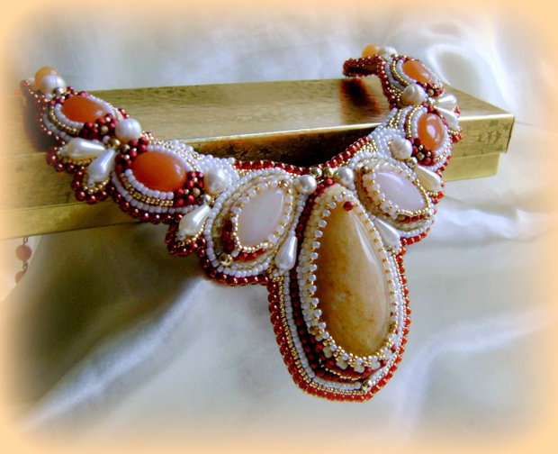 African Sunset -pietre semipretioase intr-un colier statement luxos, unicat