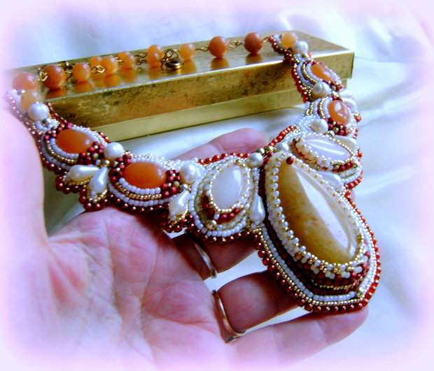 African Sunset -pietre semipretioase intr-un colier statement luxos, unicat