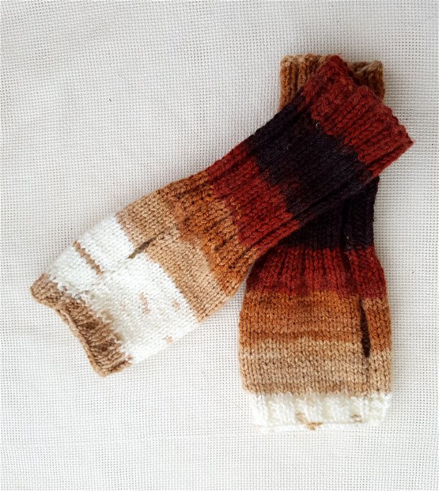 Manusi tricotate, in culorile toamnei