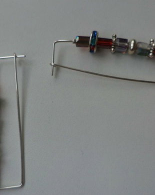 Cercei din sarma si cristale tip swarovski - colorful geometry